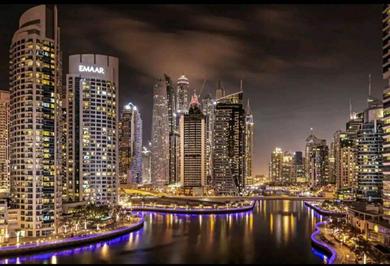LUX Spectacular Dubai Marina View Apartment