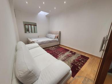 Guest house Private Room- Direct Travel Central/ Heathrow