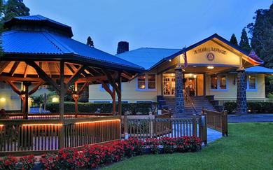 Отель Kilauea Lodge and Restaurant