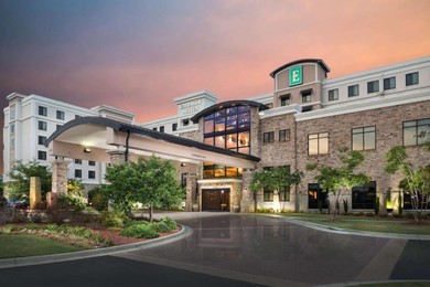 Отель Embassy Suites by Hilton Fayetteville Fort Bragg