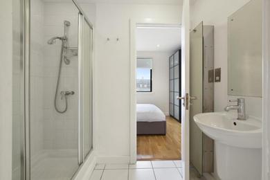 Cosy & Modern 2 Bed/2 Bath Flat in Trendy Kensal Rise