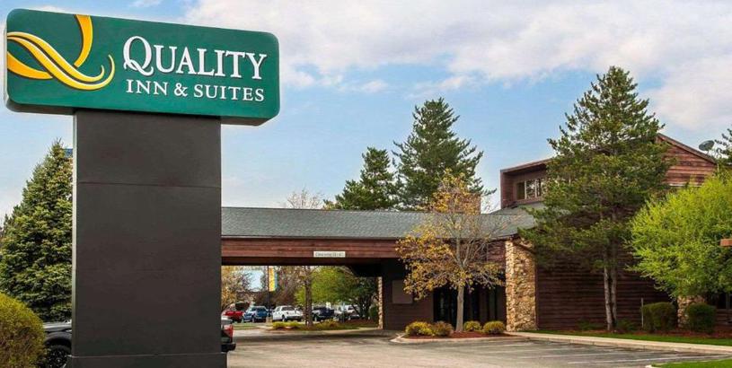Отель Quality Inn & Suites Goshen