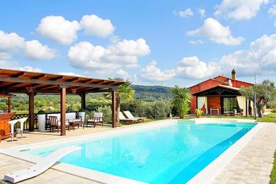 Montemassi Villa Sleeps 8 with Pool Air Con and WiFi