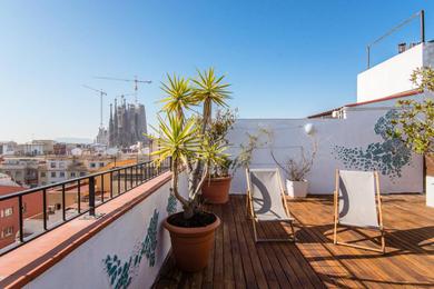 Апартаменты Exclusive Sagrada familia penthouse with sea views