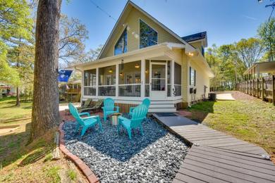 Holiday home Lake Hartwell Vacation Rental with Boat Dock and Slip!