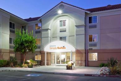 Отель Sonesta Simply Suites Silicon Valley Santa Clara
