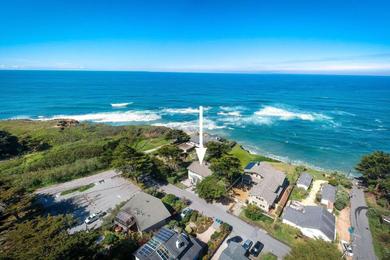 Holiday home Oceanfront Home Retreat w Breathtaking Views of Fitzgerald Marine Reserve
