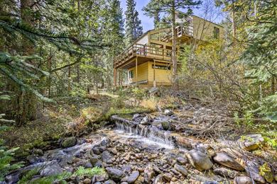 Дом отдыха Tranquil Dumont Home with Creek and Mtn Views!