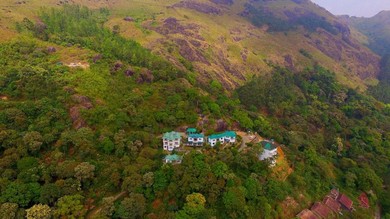 Resort Deshadan Mountain Resort -The highest resort in Munnar