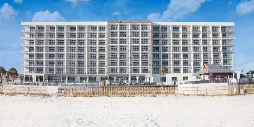 Resort Holiday Inn Express & Suites Panama City Beach - Beachfront, an IHG Hotel