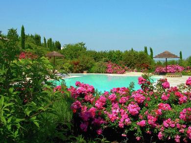 Дом отдыха Luxurious Villa in Montelupone with Private Swimming Pool
