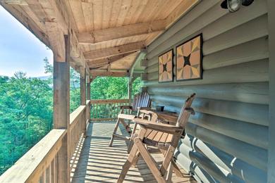 Holiday home Quiet Mountain Log Cabin with Deck and Near Rafting!