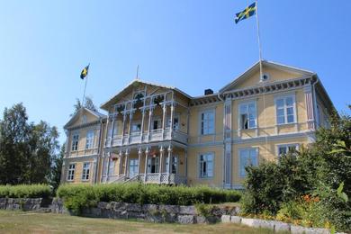 Hotel Filipsborg, the Arctic Mansion