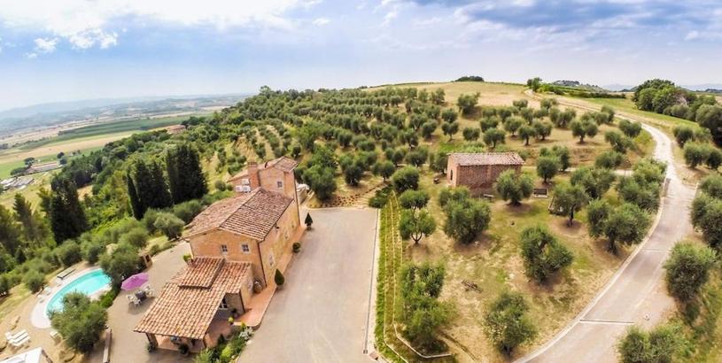 Villa VILLA LARINO Luxury villa in Tuscany with breathtaking view
