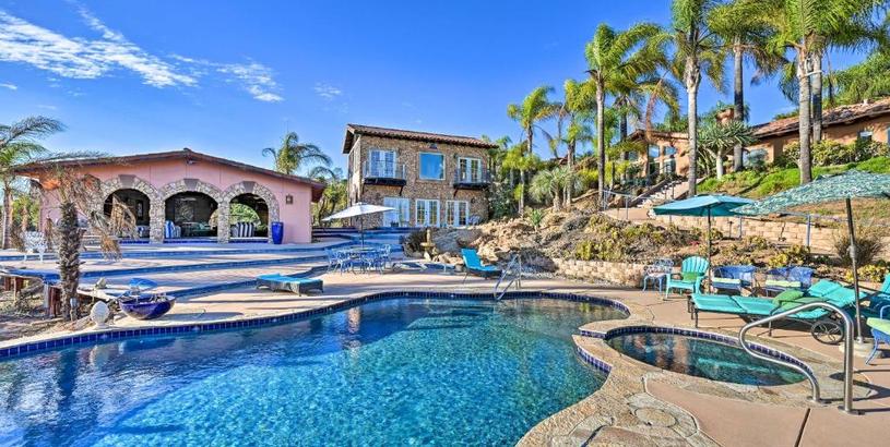 Holiday home Elegant Fallbrook Getaway with Private Oasis!