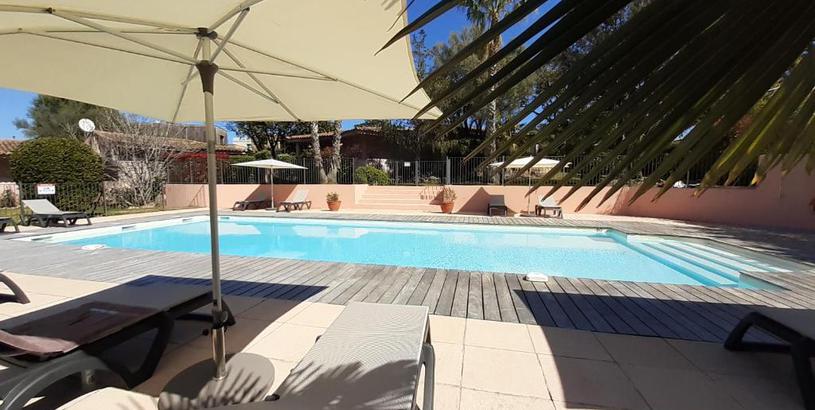 Holiday home Villa Pinarello climatisée avec piscine chauffée