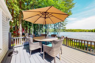 Holiday home Lakefront Cabin