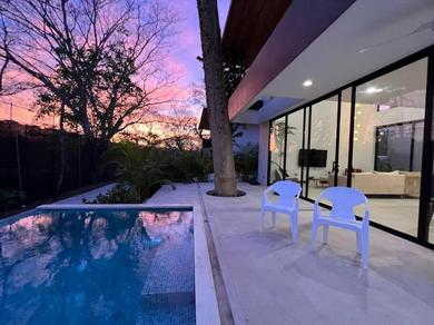Holiday home Tropical Modern in Playa Grande!
