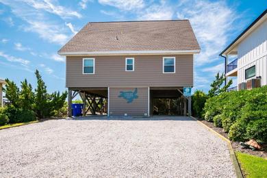 Holiday home Linger Longer by Oak Island Accommodations