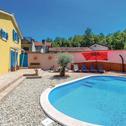Holiday home Stunning Home In Jurdani With 2 Bedrooms, Wifi And Heated Swimming Pool