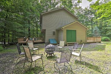 Holiday home Family Home with Deck and Big Bass Lake Amenities