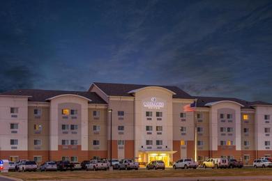 Hotel Candlewood Suites Minot, an IHG Hotel