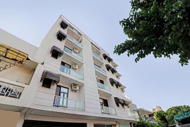 Hotel OYO Aashiana Residency Near Ambience Mall