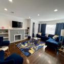 Apartments The Blue Golden Luxury Modern 3- Bedroom Apartment in Chicago