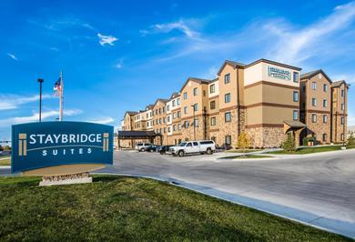 Hotel Staybridge Suites Grand Forks, an IHG Hotel