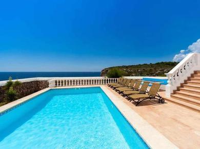 Villa VILLA ES MACAR Vistas únicas al mar junto a la playa piscina climatizada