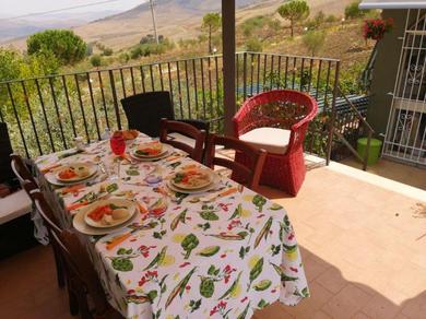 Hotel One bedroom appartement with furnished garden at Lercara Friddi