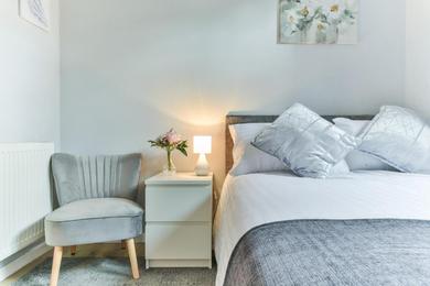 Royal Living Properties - 3 Bedroom Deluxe Bungalow