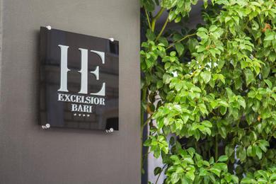 Отель Hotel Excelsior Bari