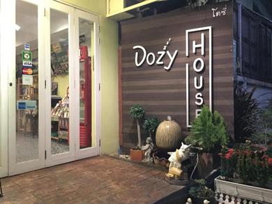 Отель Dozy House