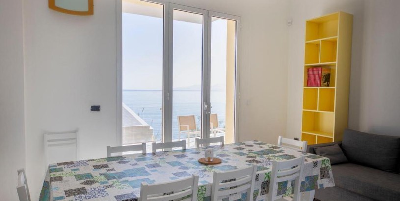Apartments Appartamento 16 Pax in Villa Francesca Sicily sul mare