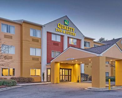 Отель Quality Inn & Suites Birmingham - Highway 280