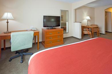 Hotel Days Inn & Suites by Wyndham Onalaska-La Crosse