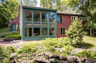 Апартаменты River House in the Heart of Middlebury