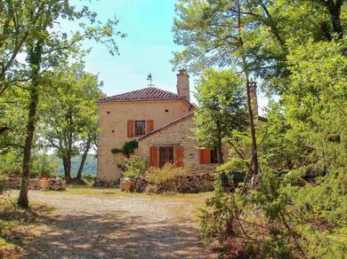 Дом отдыха Cozy Holiday Home in Bouzic South of France near Meadows