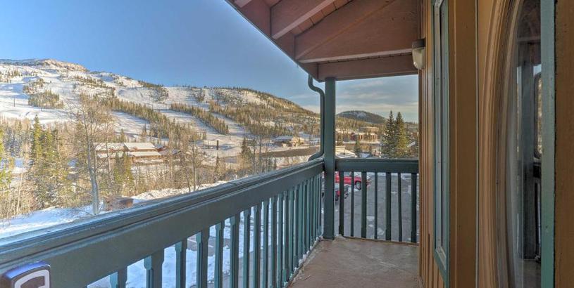 Апартаменты Brian Head Condo with Mountain View Walk to Slopes!