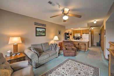 Apartments West Branson Condo 2 Miles to Silver Dollar City!