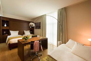 Отель Best Western Premier BHR Treviso Hotel