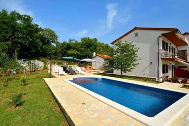 Apartments Family friendly apartments with a swimming pool Strmac, Labin - 5527
