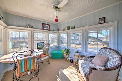 Дом отдыха Cozy Augusta Home with Porch Walk to Katy Trail!