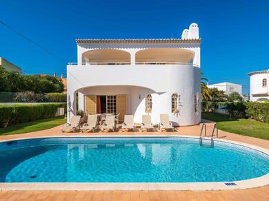 Вилла Modern Villa in Albufeira with Private Swimming Pool