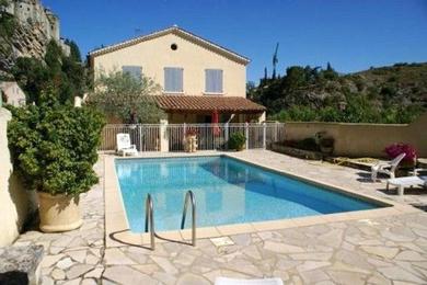 Villa Villa de 4 chambres a Vaison la Romaine avec piscine privee et WiFi