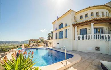 Holiday home Beautiful Home In Ador With Private Swimming Pool, 3 Bedrooms And Swimming Pool