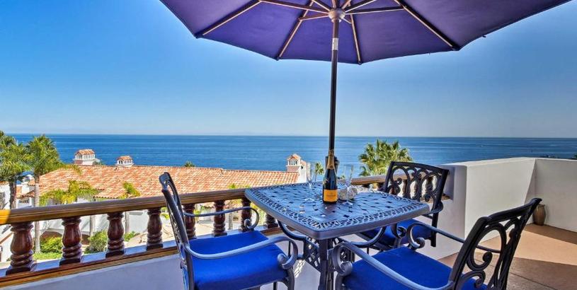 Дом отдыха Gorgeous Oceanfront Villa With Panoramic Views