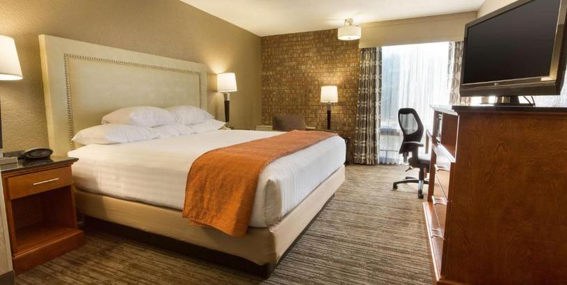 Отель Drury Inn & Suites Austin North