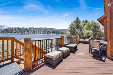 Отель Sky Big Bear- Custom Lakeside Packed Log Cabin- Hot Tub- Games- Great Lake Views